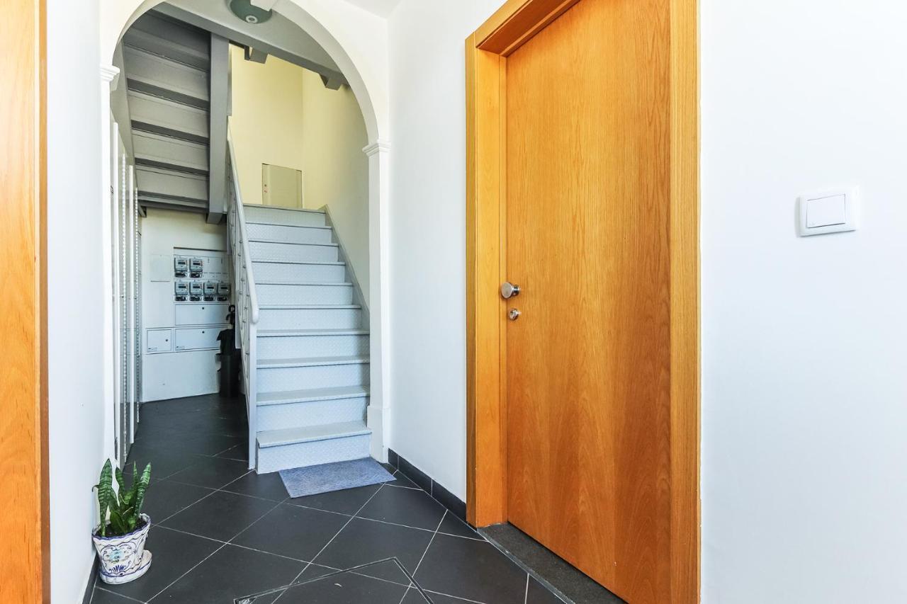 Vita Portucale ! Concept Apartment Campo Ourique Lisboa Екстериор снимка